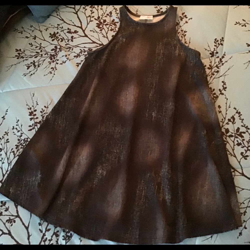 Lady's Full Flowing Sleeveless Dress!! Size Lg